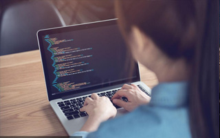 伊春 api php源码,下载的php源码怎么运行呢？